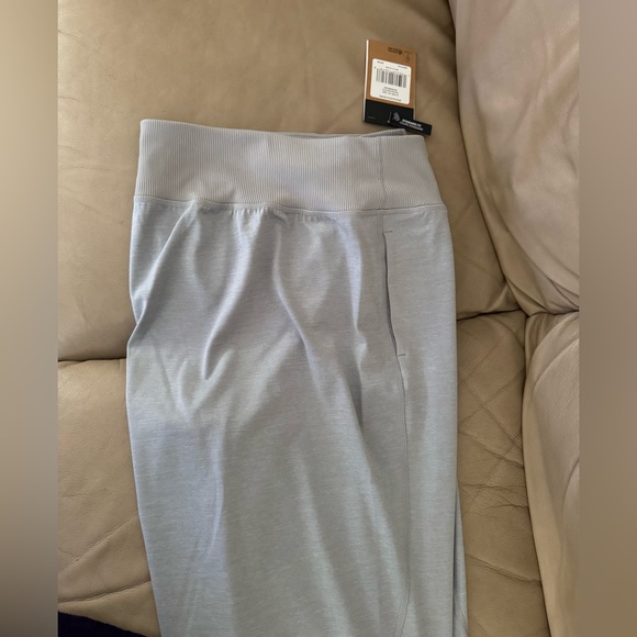 THE NORTH FACE Women's Plus Dune Sky Jogger - Picture 10 of 17